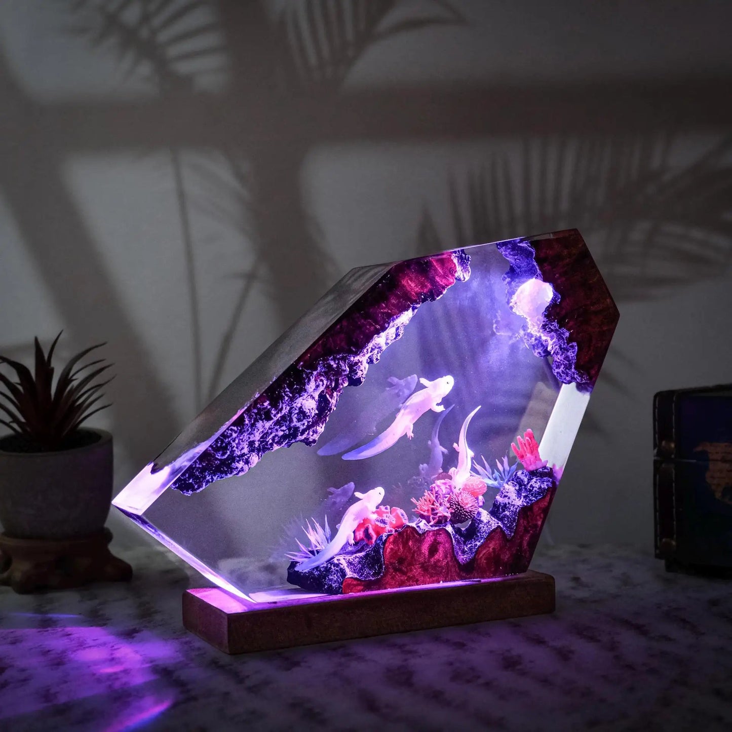 Underwater World Salamander Resin Art Luminous Atmosphere Display Piece Unique Festival Gift Home Decoration Handicraft Elk-Valley 3D