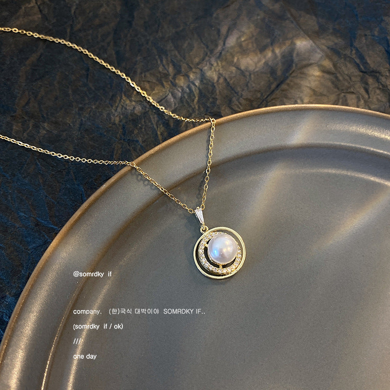 European and American retro titanium necklace female designed high-grade pearl pendant INS style wild lock bone chain jewelry