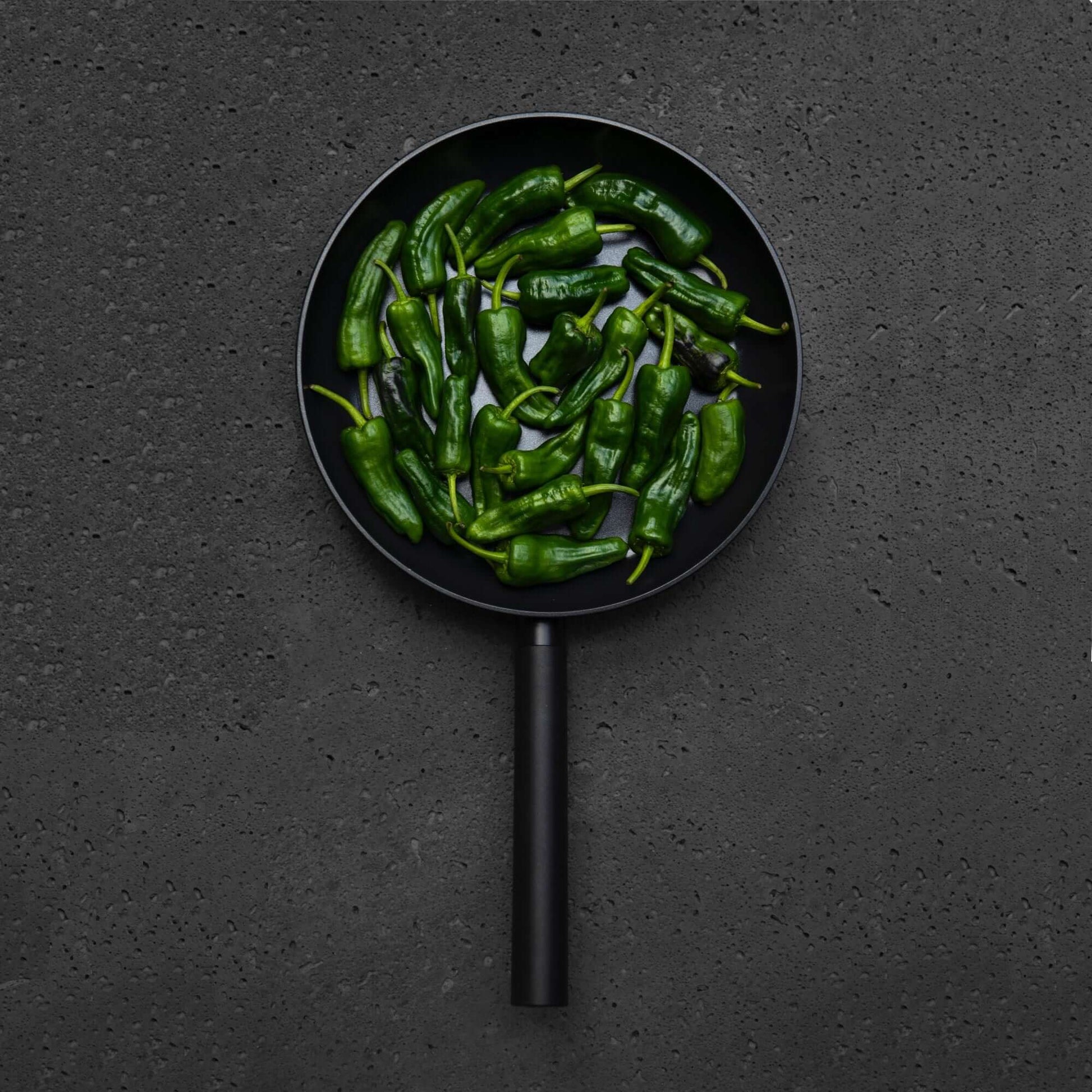 COMBEKK - Ceramic Aluminium FRY PAN 28CM BLACK Ginza Steel