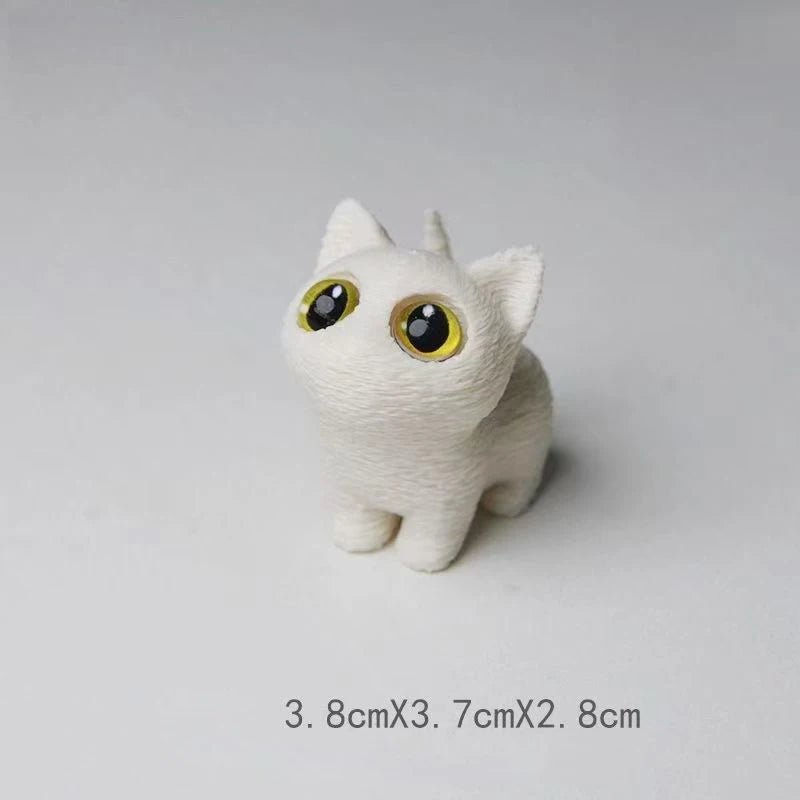 3D Printed Cat Ornament with Large Eyes Miniature Statue Miniature Adorable Kitten Micro-Scenery Craft Desktop Decoration