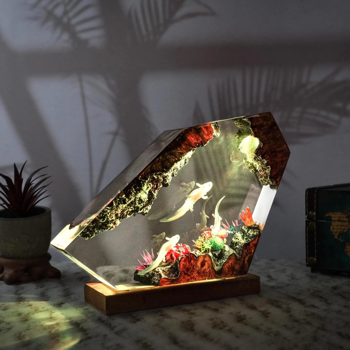 Underwater World Salamander Resin Art Luminous Atmosphere Display Piece Unique Festival Gift Home Decoration Handicraft Elk-Valley 3D