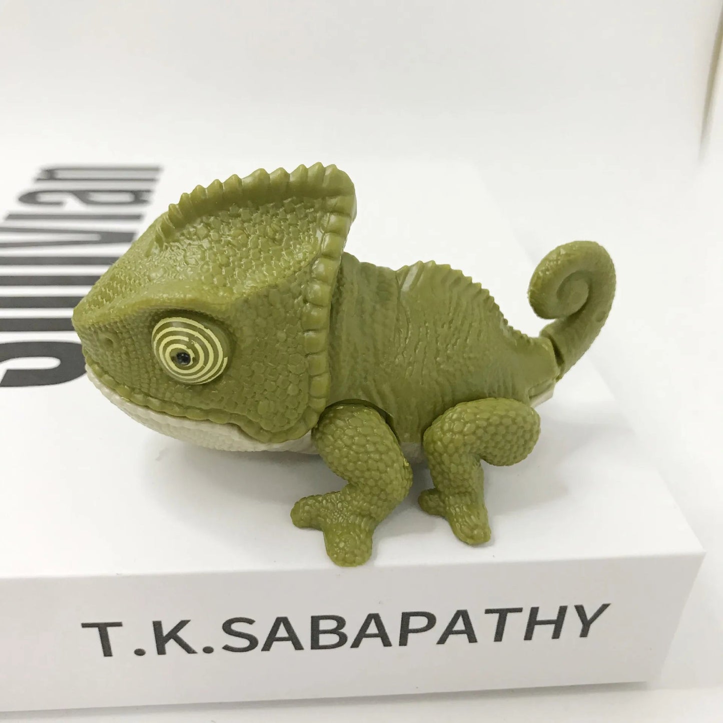 Children Jurassic Biting Finger Dinosaur Animals Model Toys Movable Joints Tricky Chameleon Hippo Kids Birthday Christmas Gifts Elk-Valley 3D