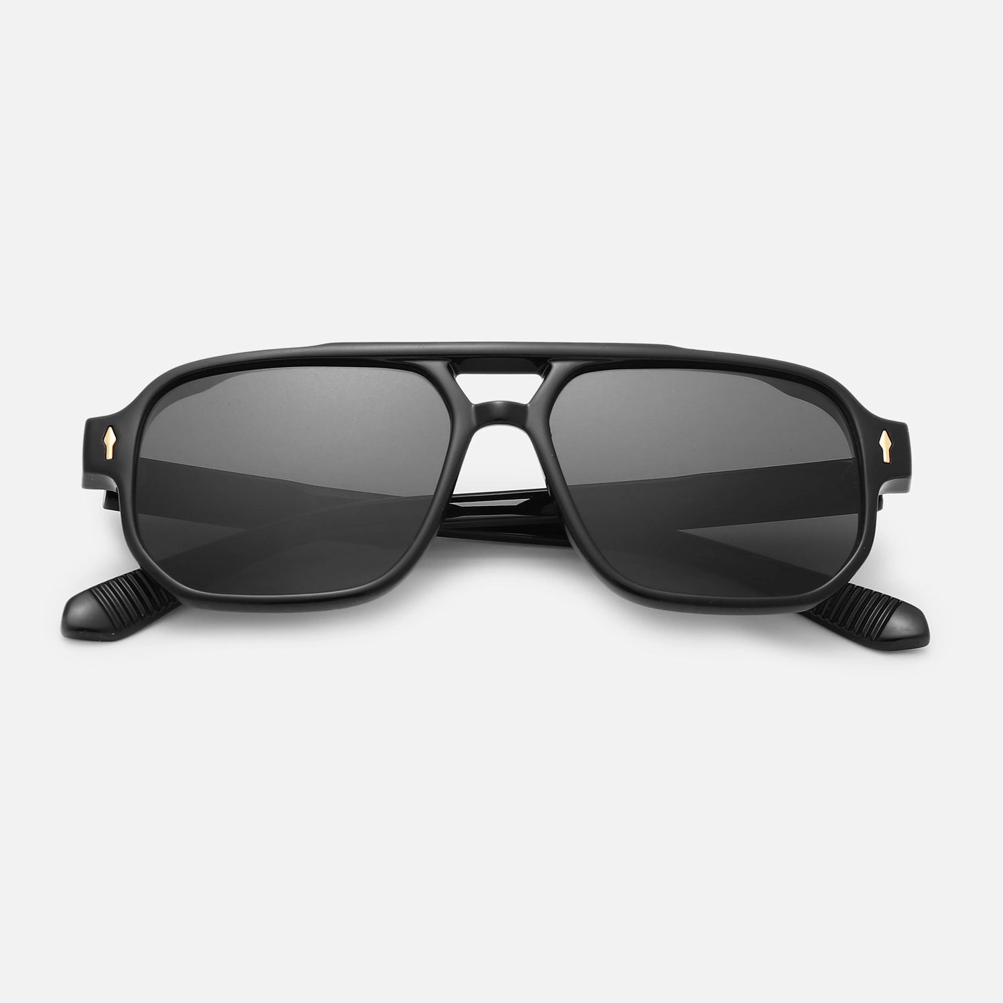 1pcs/4pcs Brand Fashion Square Women Men Sunglasses Retro Rivets Women Brand Designer Shades UV400 Sun Glasses Shades Elk-Valley 3D
