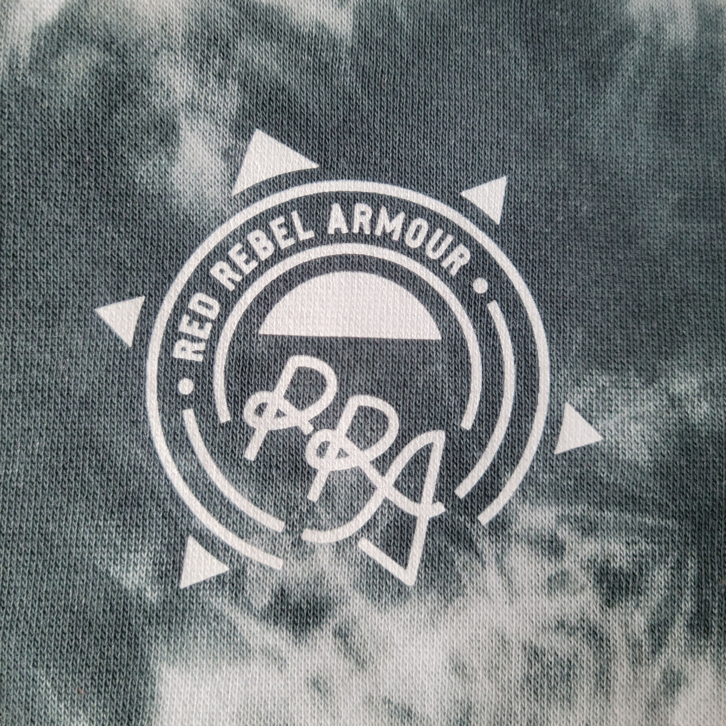 Turtle Island Tie Hoodie Red Rebel Armour