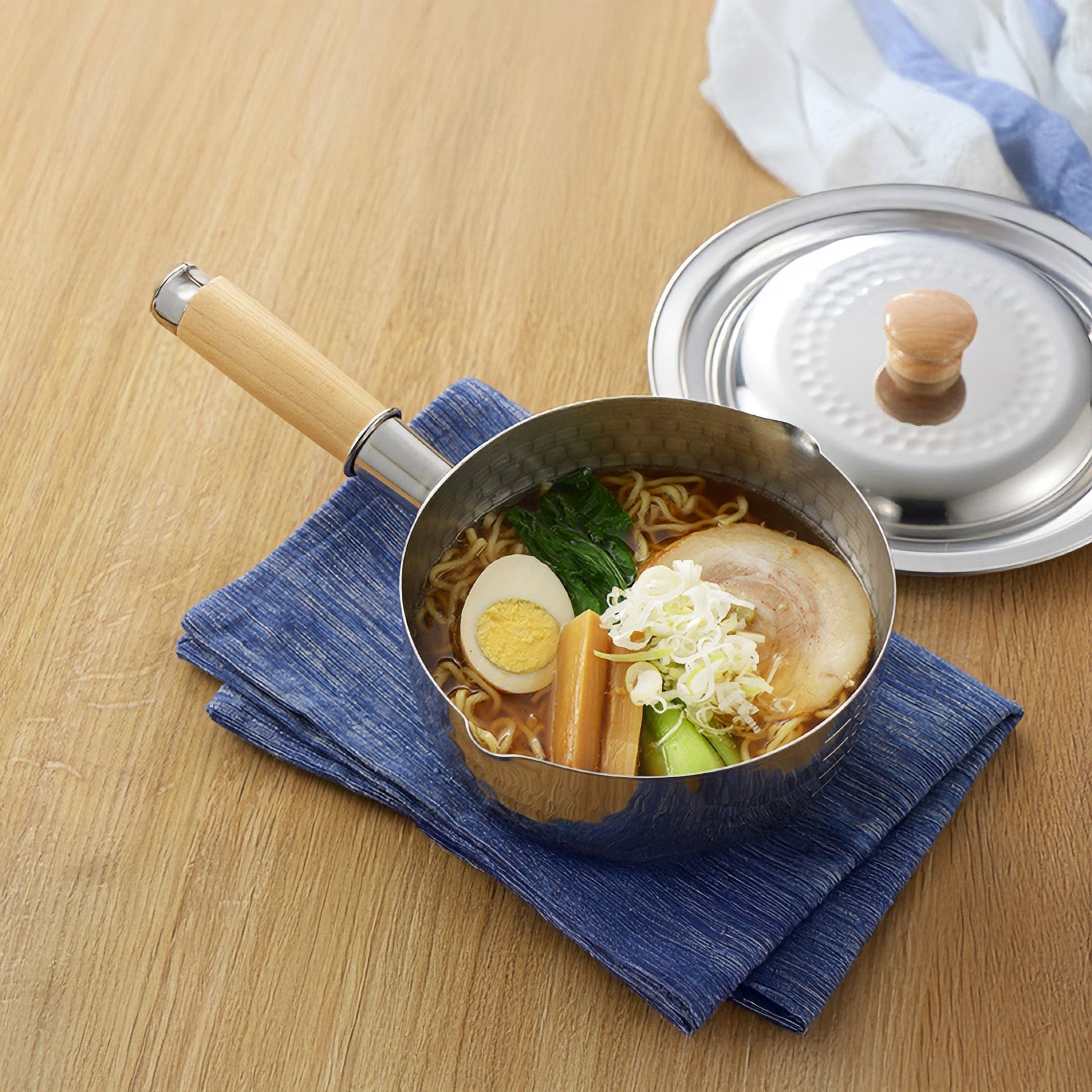 Yoshikawa Yukihira Saucepan 20 cm Stainless Steel  | 2.1 L with Wooden Handle Ginza Steel